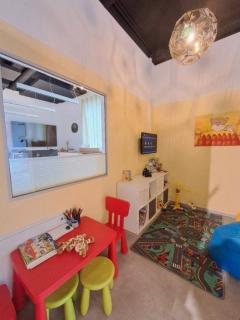 ams20Hallo Badshop_Kinderspielecke_20230503_092406